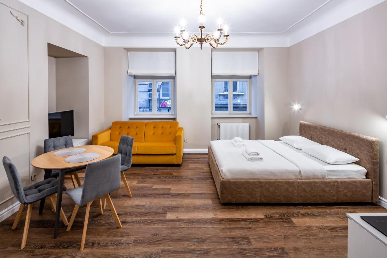 Romari Площа Катедральна 8 Apartment Lviv Exterior photo